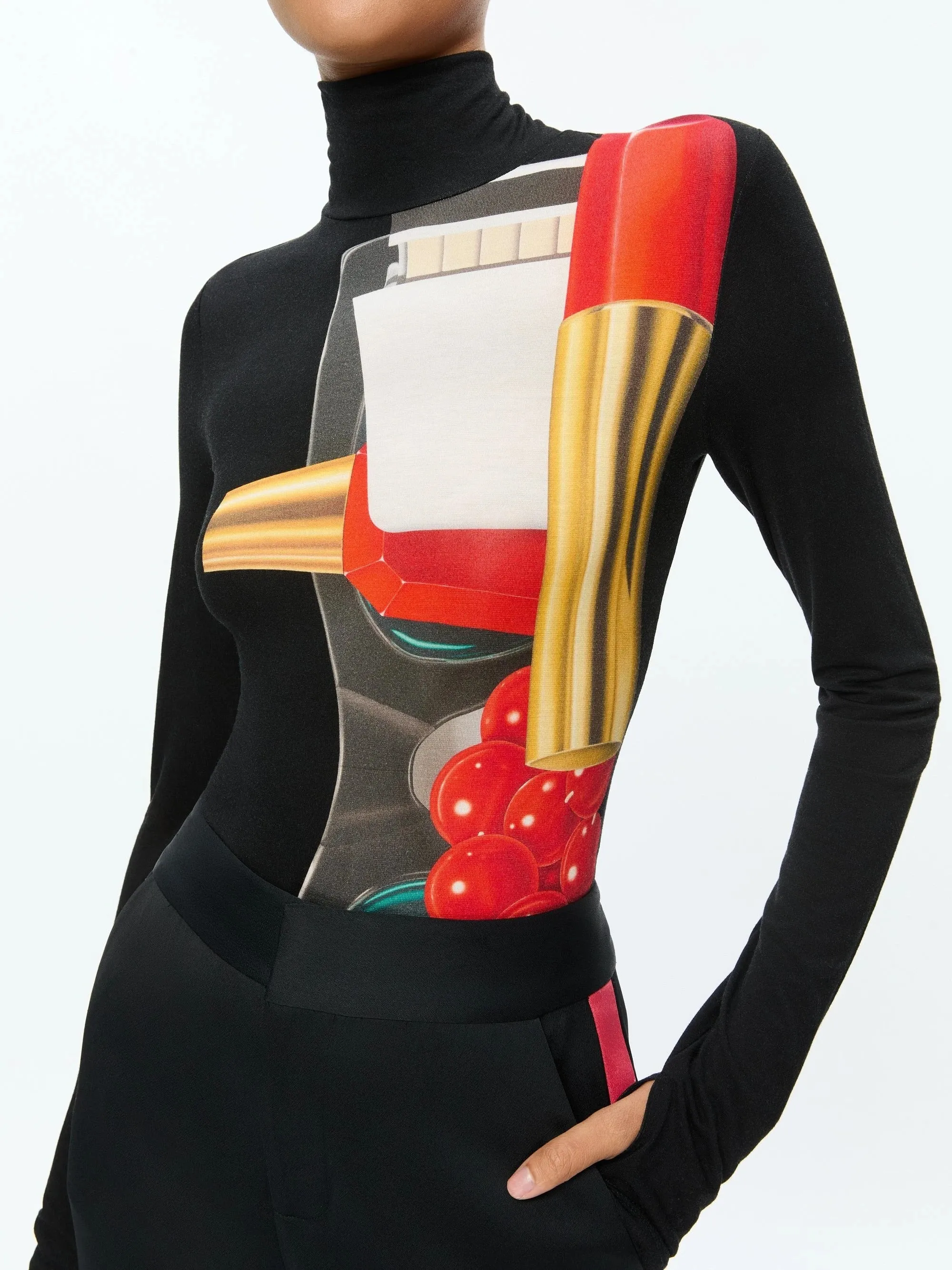 Alice   Olivia x Tom Wesselmann Delaina Long Sleeve Turtleneck Top in Still Life