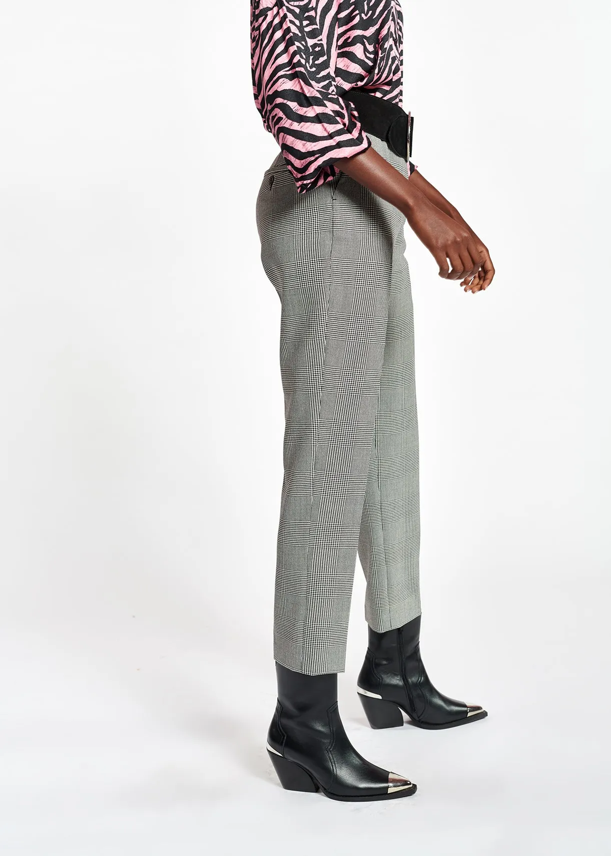 Black and white checked pants