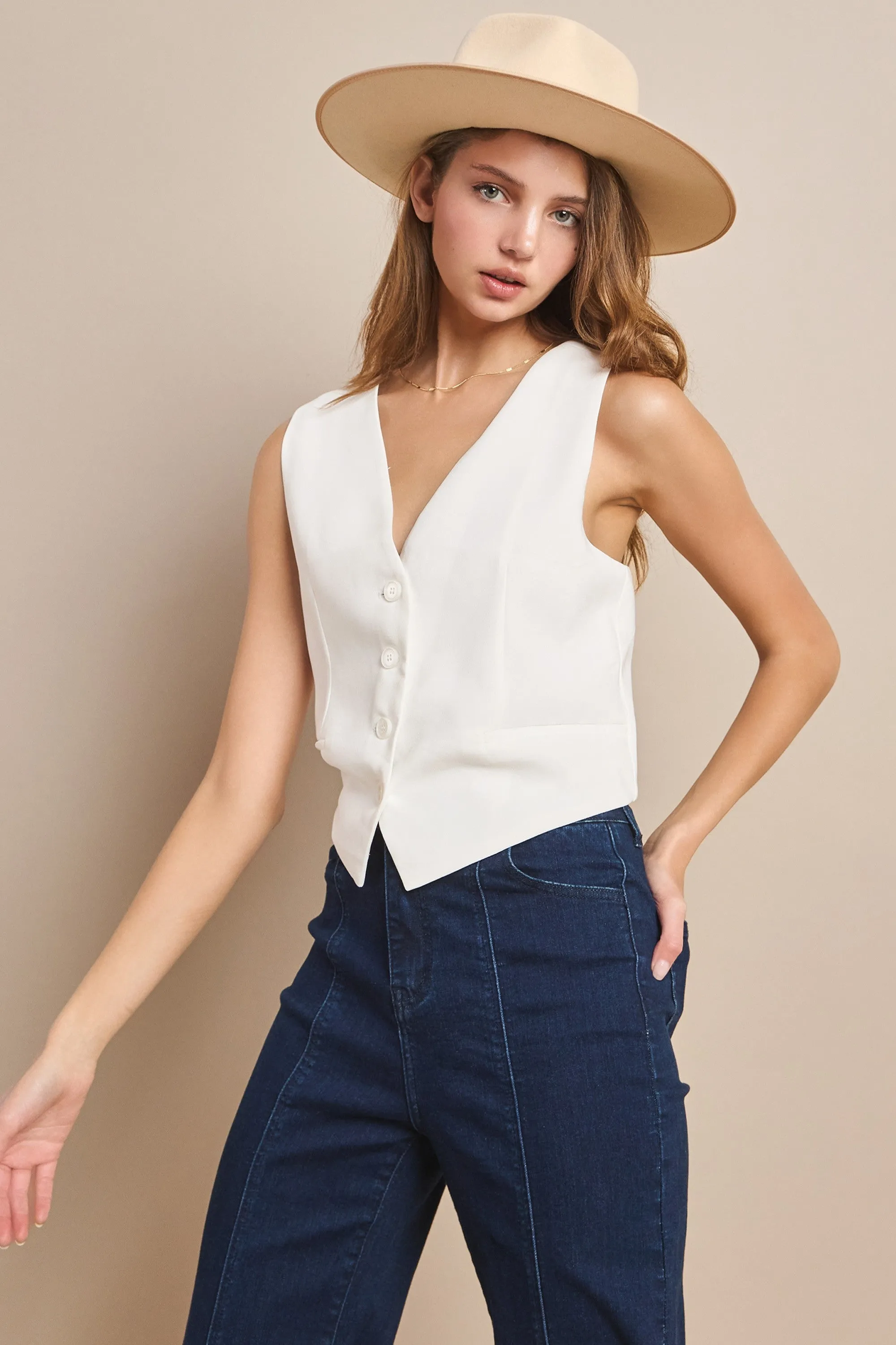 CRISS CROSS BACK DETAILED TAILORED VEST W6443JIA