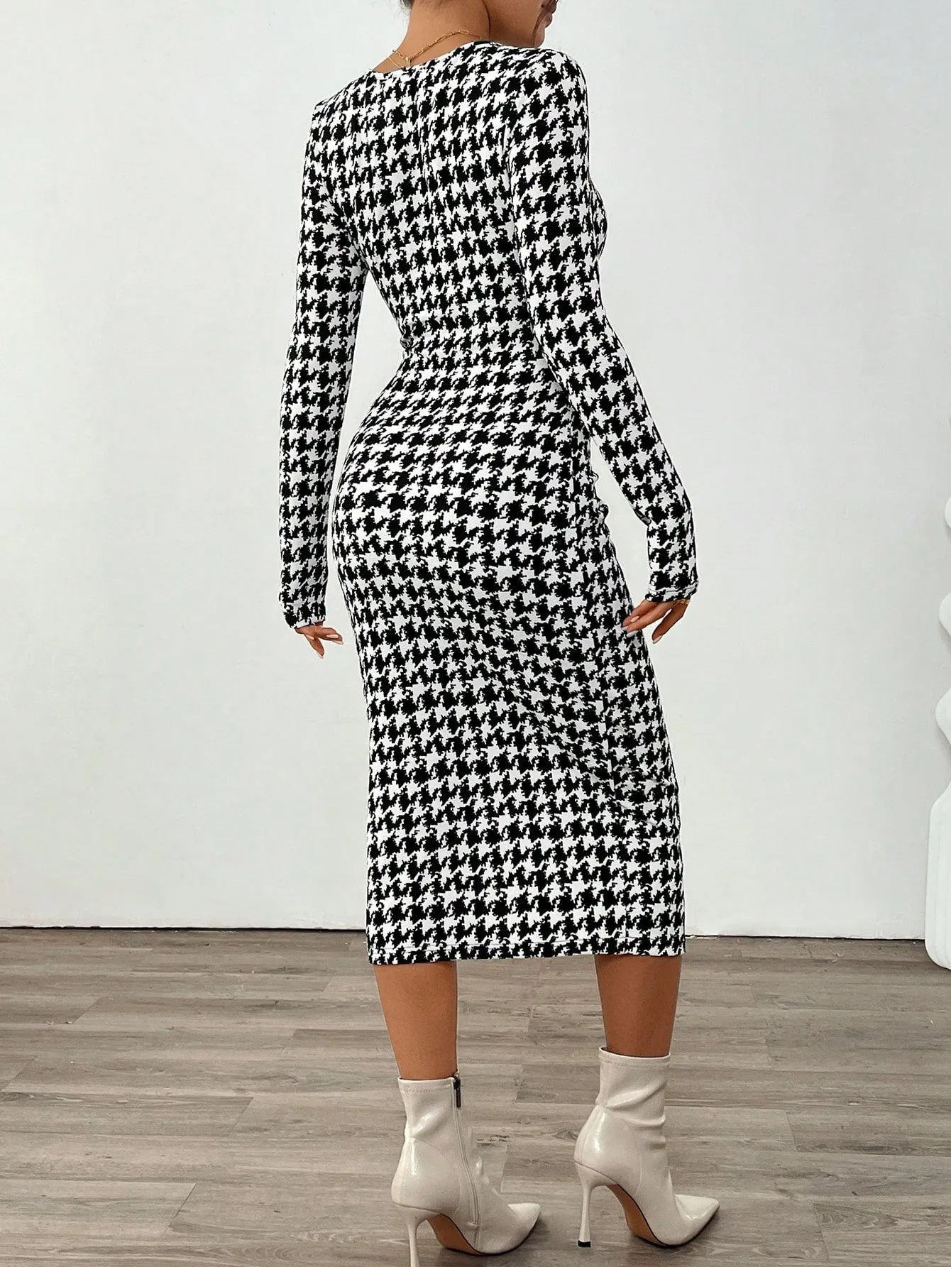 EMERY ROSE Women's Casual Christmas/Valentine's Day Red Heart Pattern Split Twist Long Sleeve Bodycon Midi Dress Plaid Women Skirts