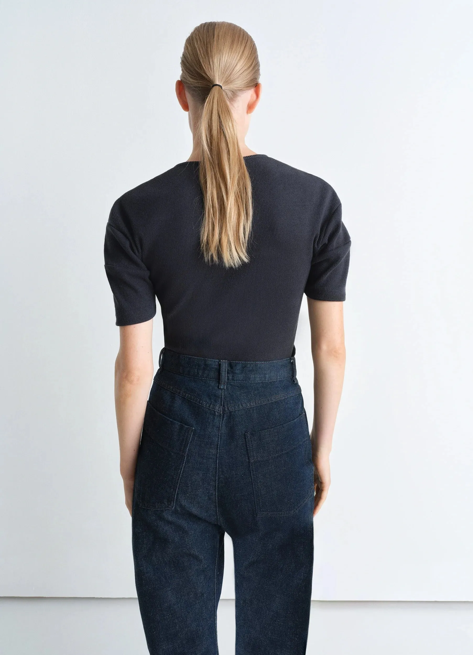 FITTED HENLEY