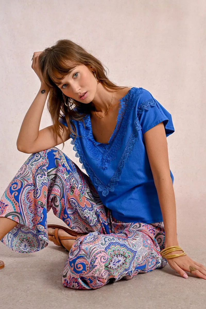 FITTED T-SHIRT WITH LACE DETAIL