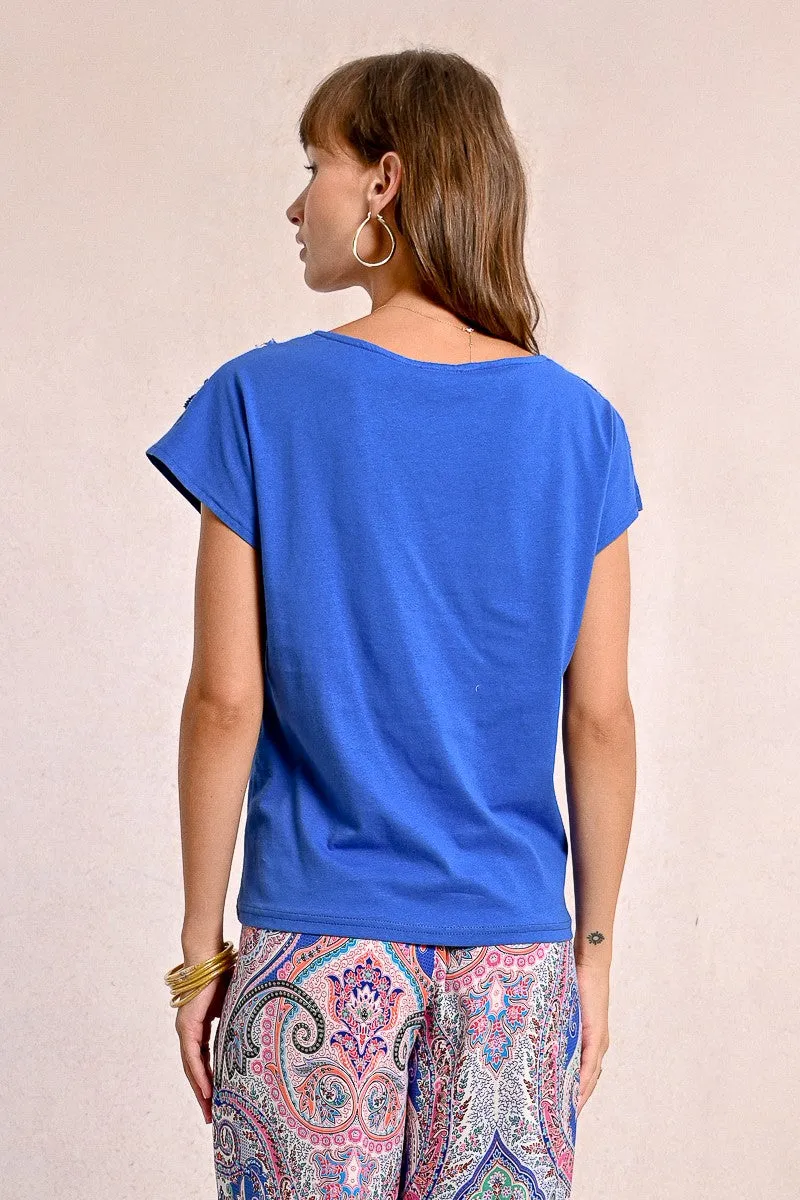 FITTED T-SHIRT WITH LACE DETAIL