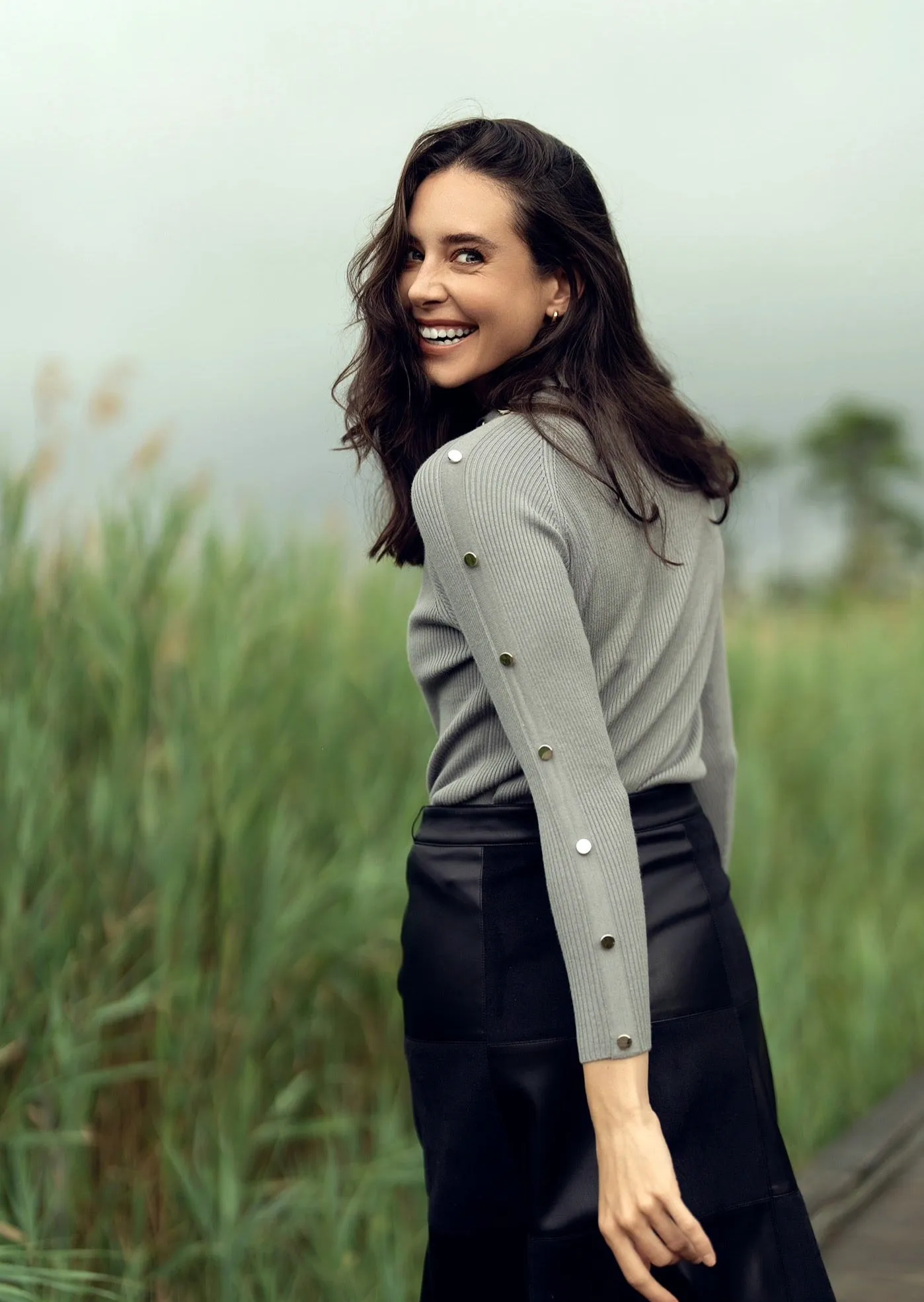 GOLD BUTTON TURTLENECK