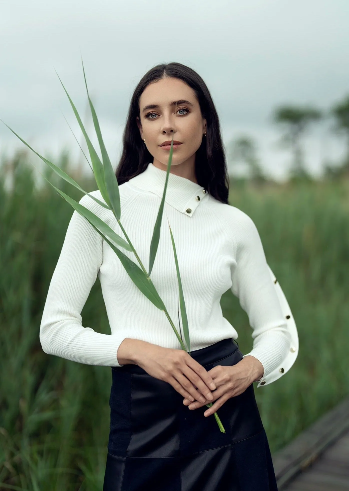GOLD BUTTON TURTLENECK