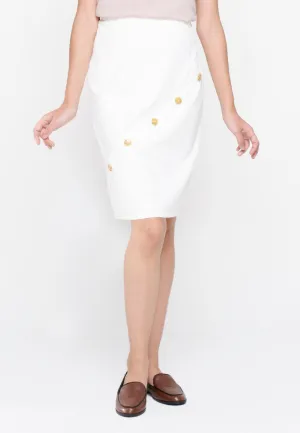 Highwaist Skirt with Horn Button Detail