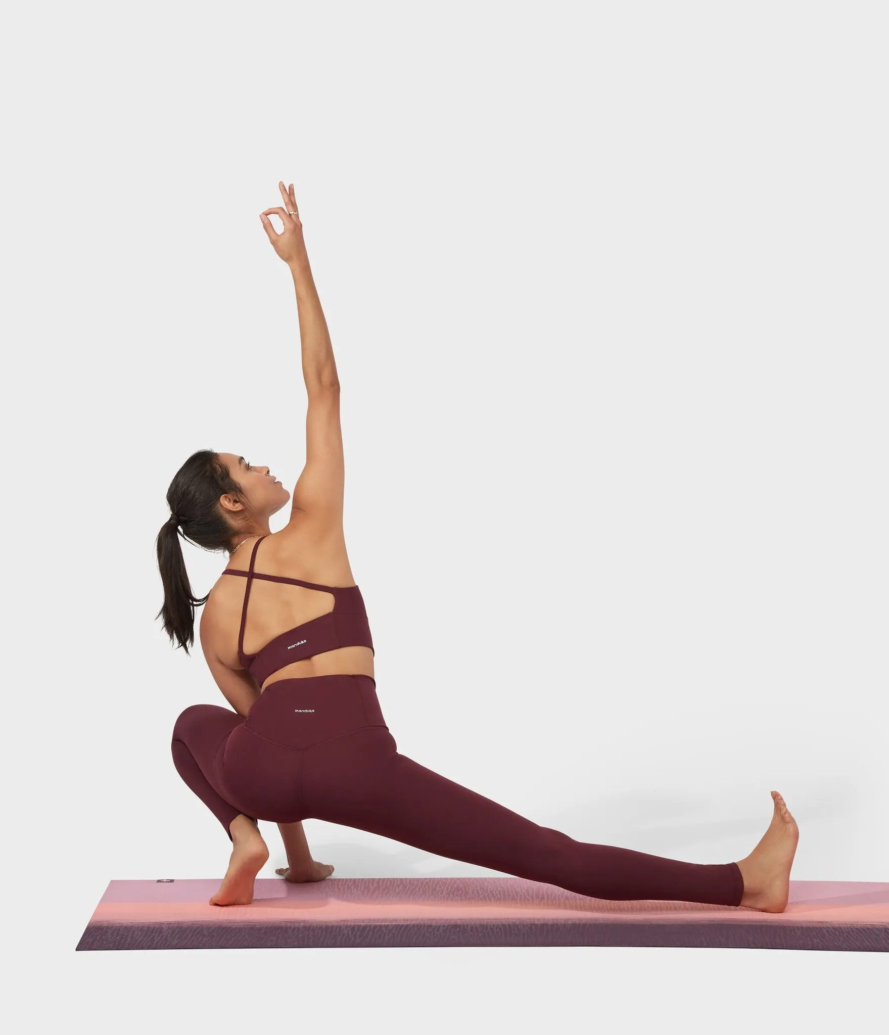 Manduka Apparel - Women's Performance Legging - High Rise W/Media Pocket - Fig