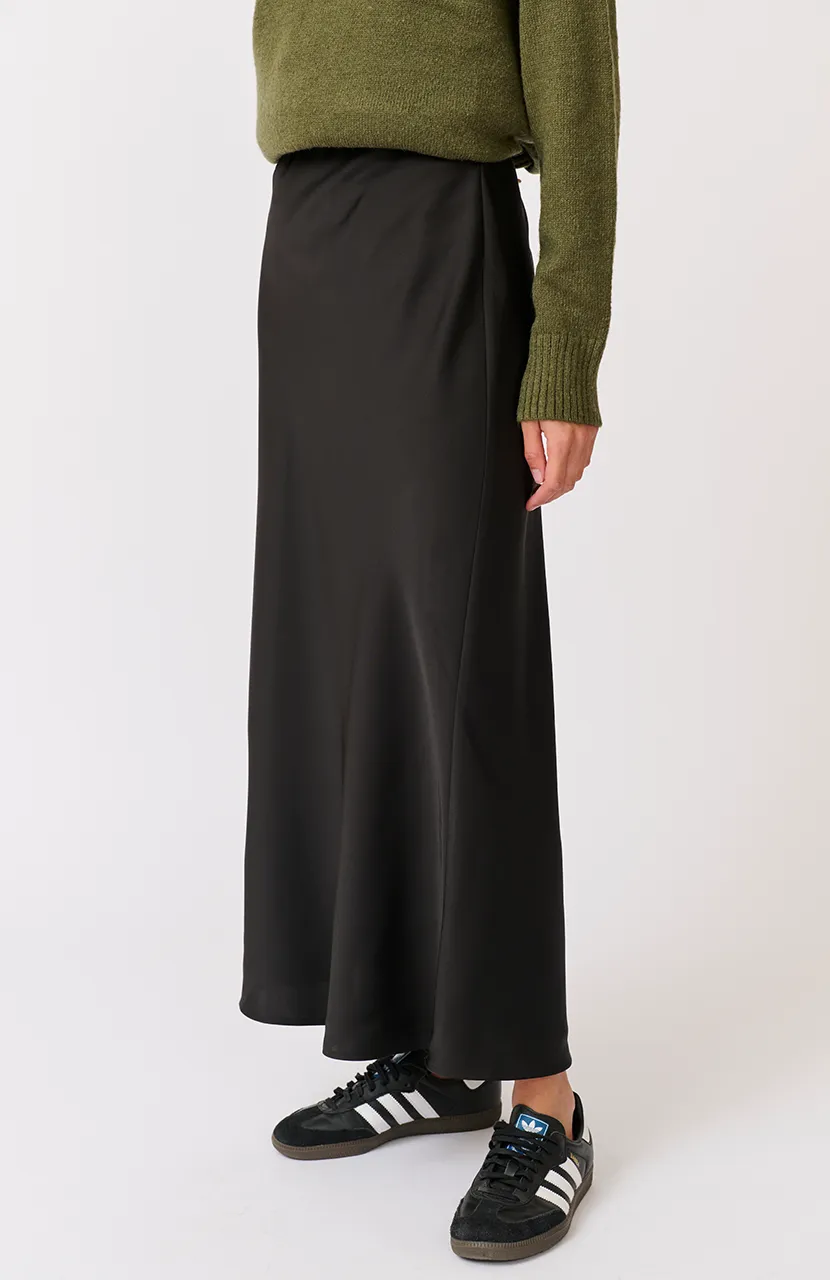 MILLIE SLIP SKIRT || BLACK SATIN