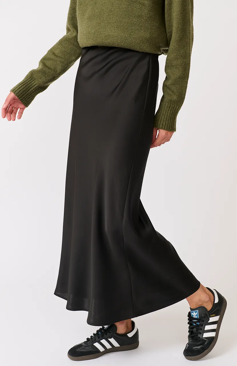 MILLIE SLIP SKIRT || BLACK SATIN