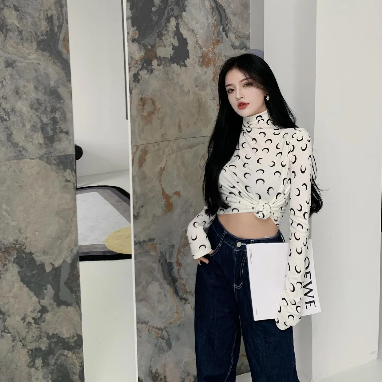 Moon Turtleneck Long Sleeve T-Shirt KF82610