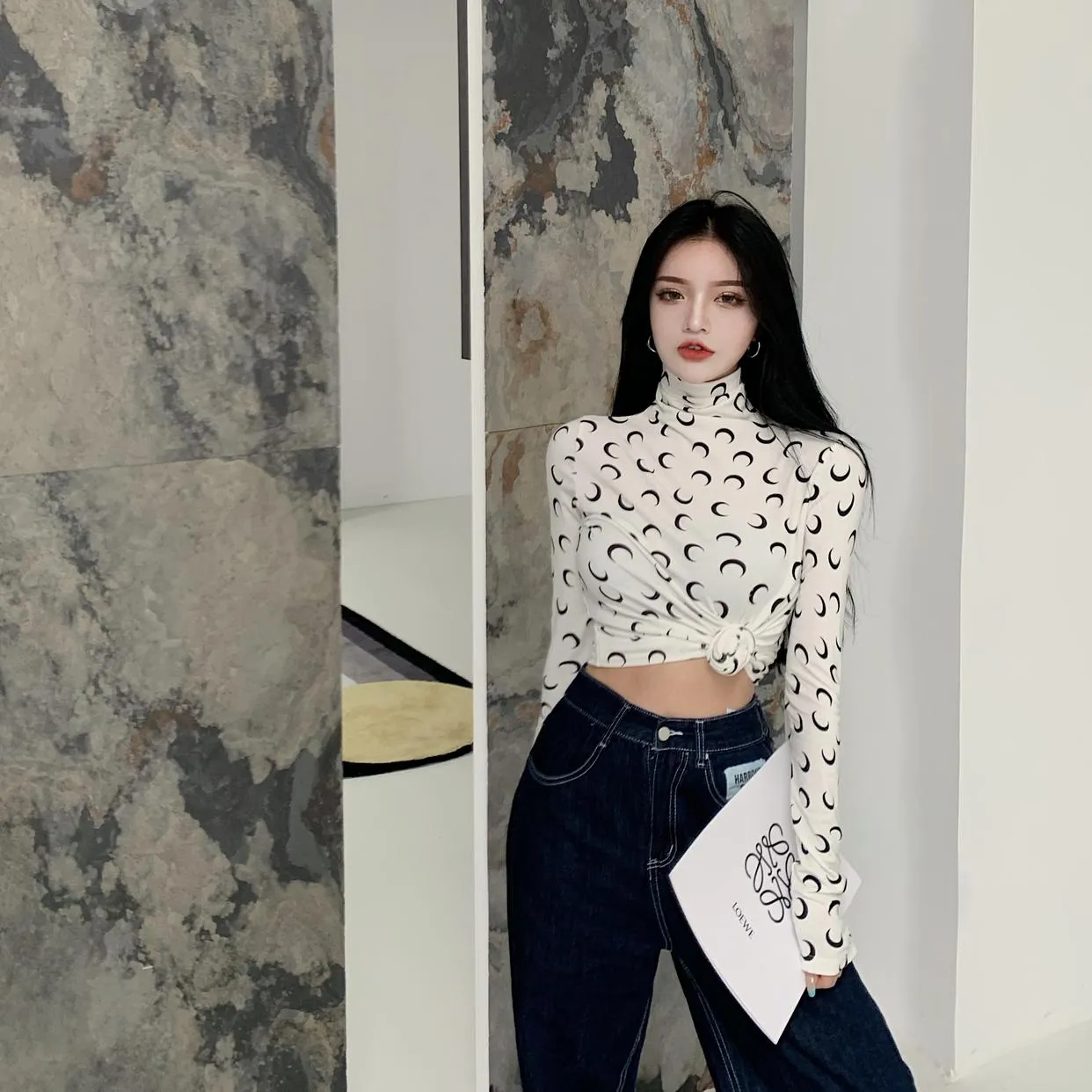 Moon Turtleneck Long Sleeve T-Shirt KF82610