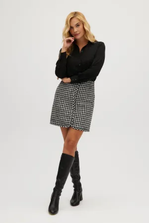 Navy Off White A-line skirt in houndstooth