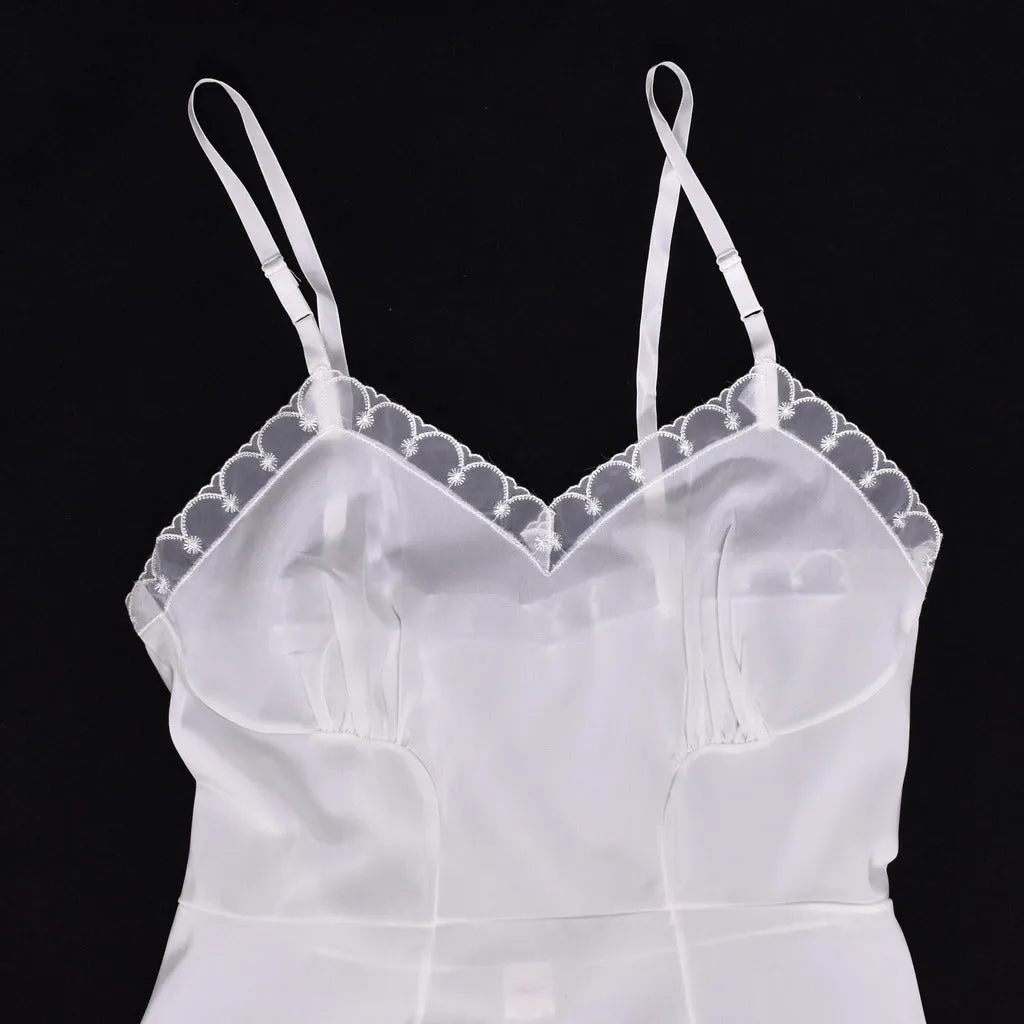 NWOT 1950s Off White Scallop Lace Full Slip