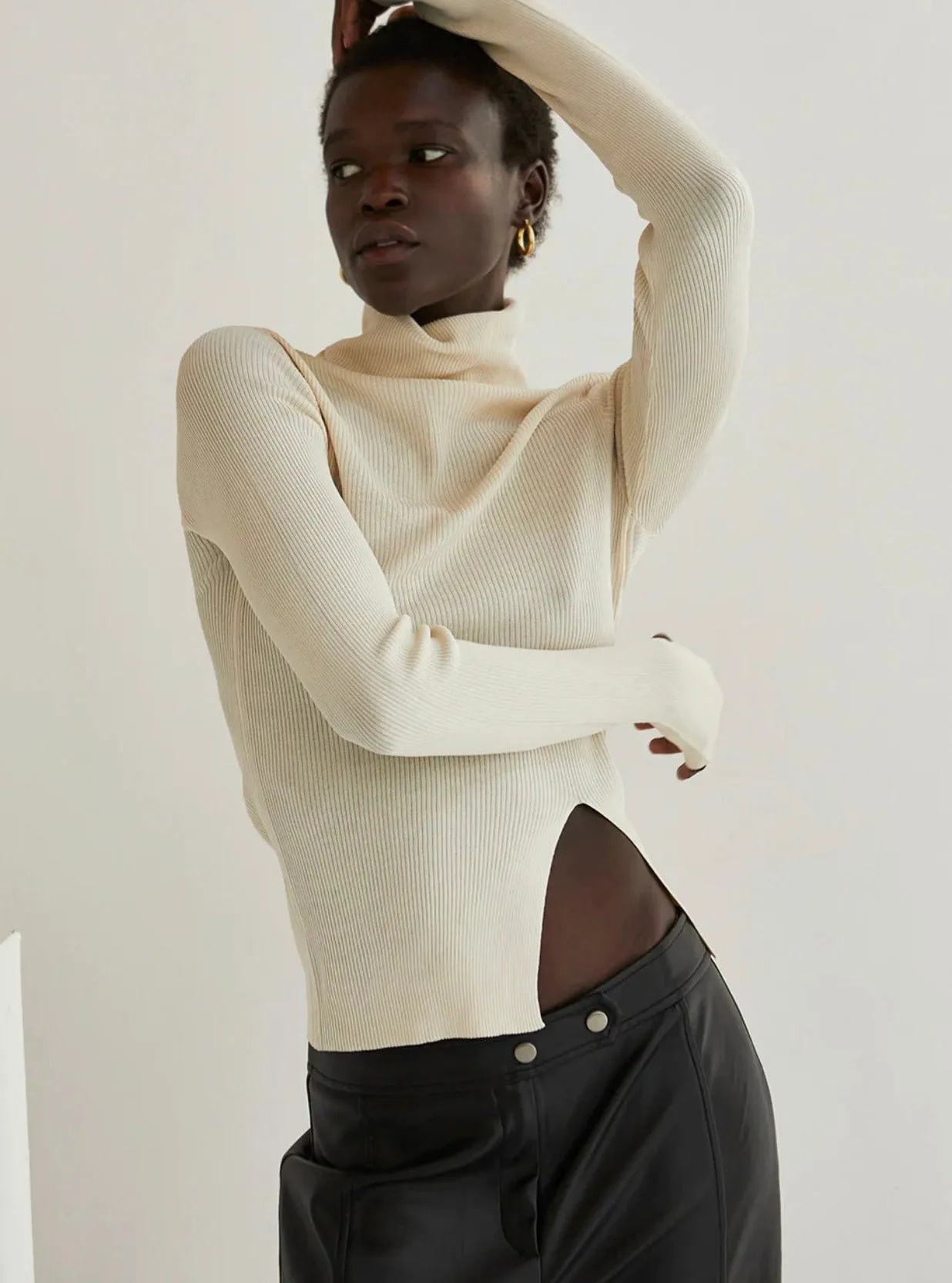 Olivia Turtle Neck