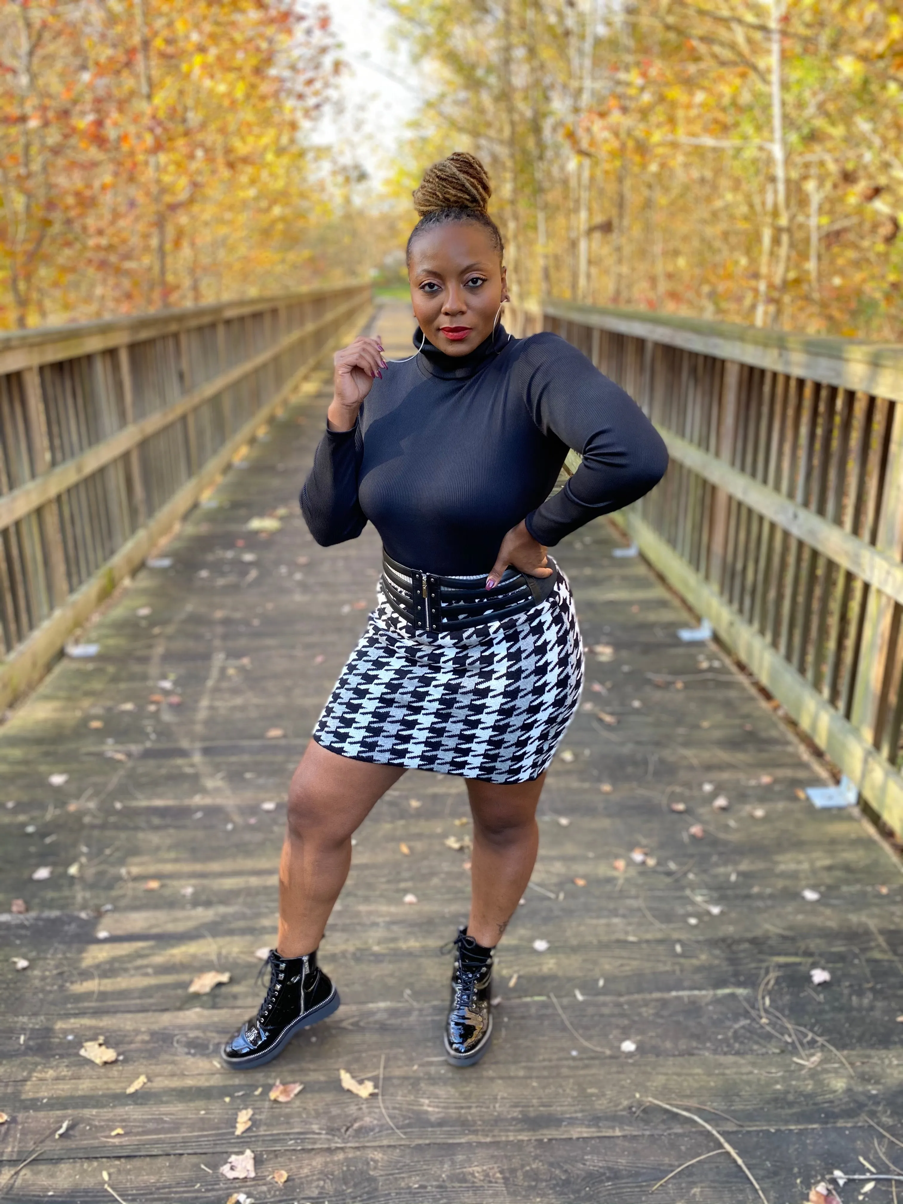 Prim & Proper Houndstooth Skirt