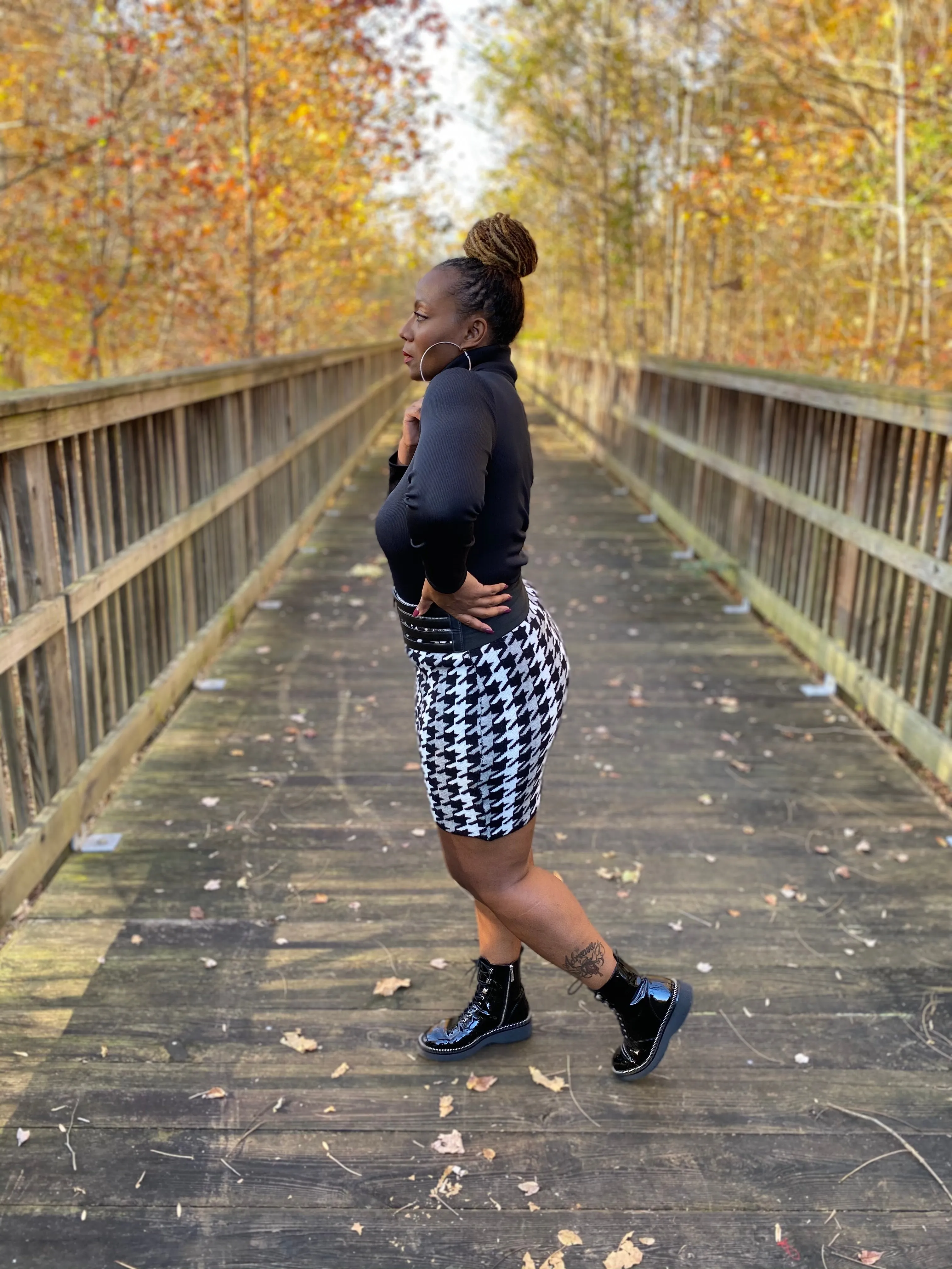 Prim & Proper Houndstooth Skirt