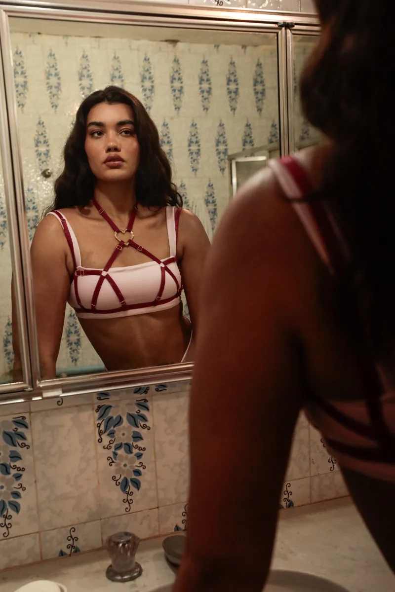 Rolling Sweetheart Top Harness - Red