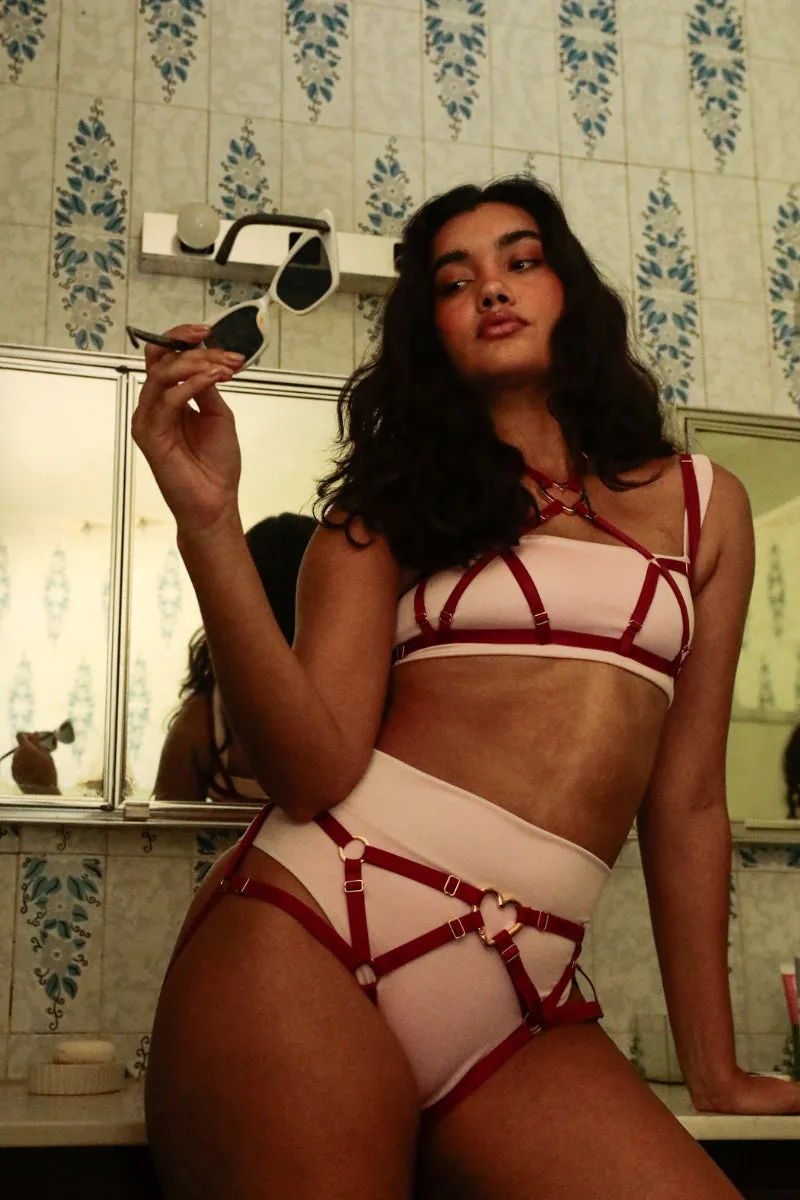 Rolling Sweetheart Top Harness - Red
