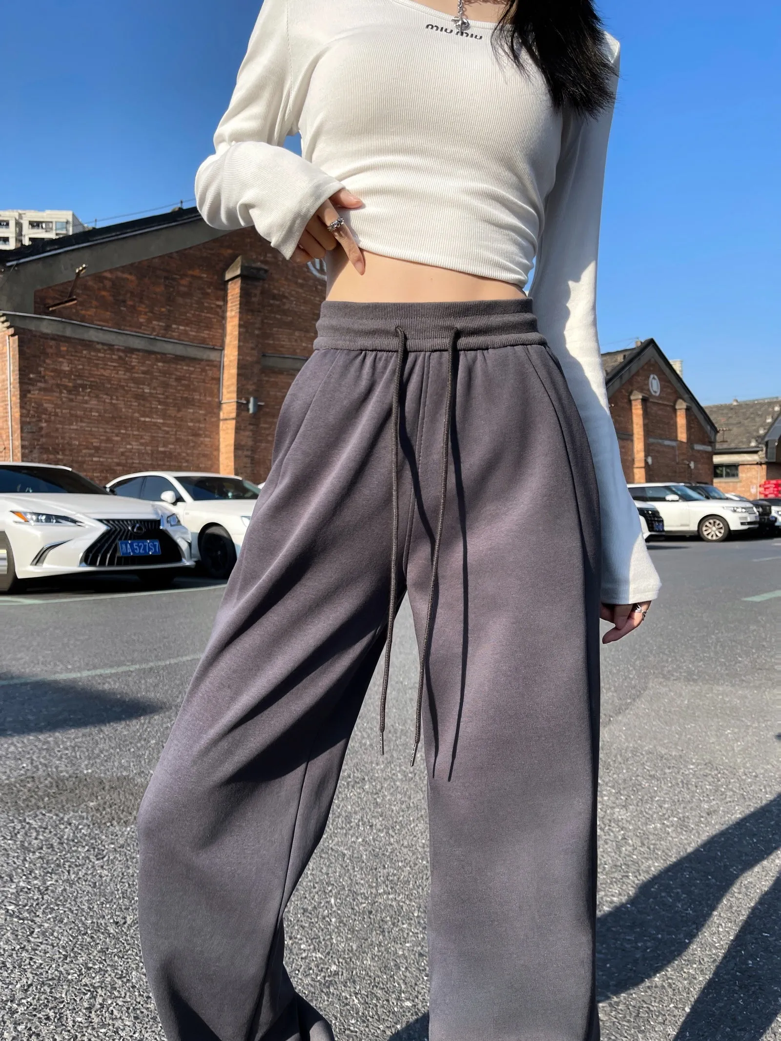 Stylish High-Waisted Elastic Waisted Sweatpants with Drawstring Waist