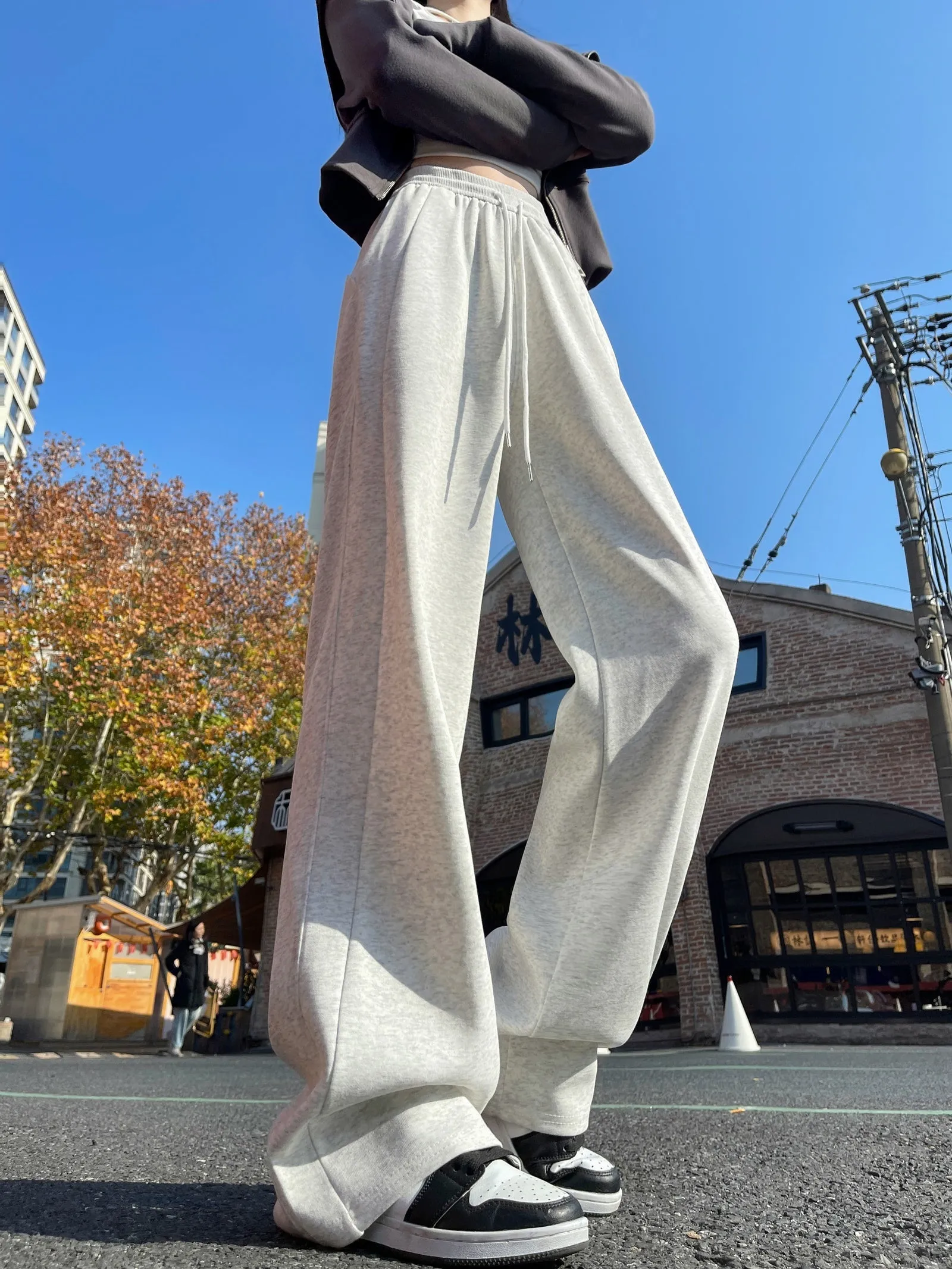 Stylish High-Waisted Elastic Waisted Sweatpants with Drawstring Waist