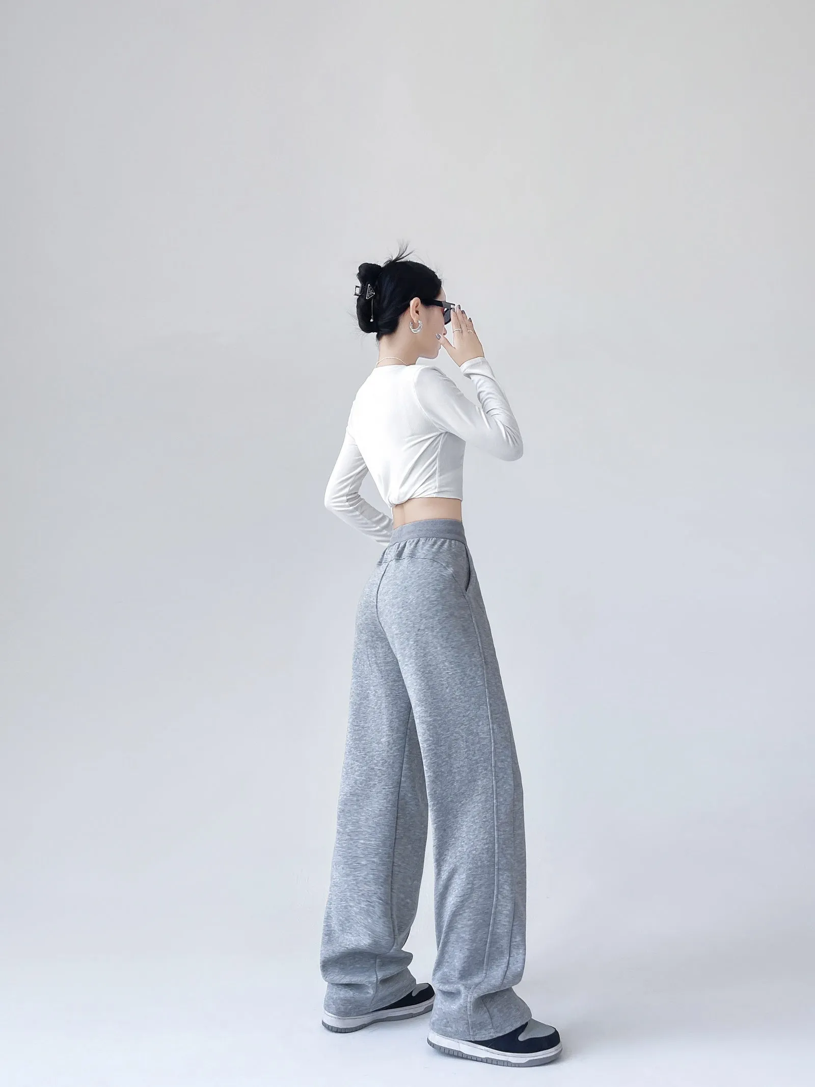 Stylish High-Waisted Elastic Waisted Sweatpants with Drawstring Waist