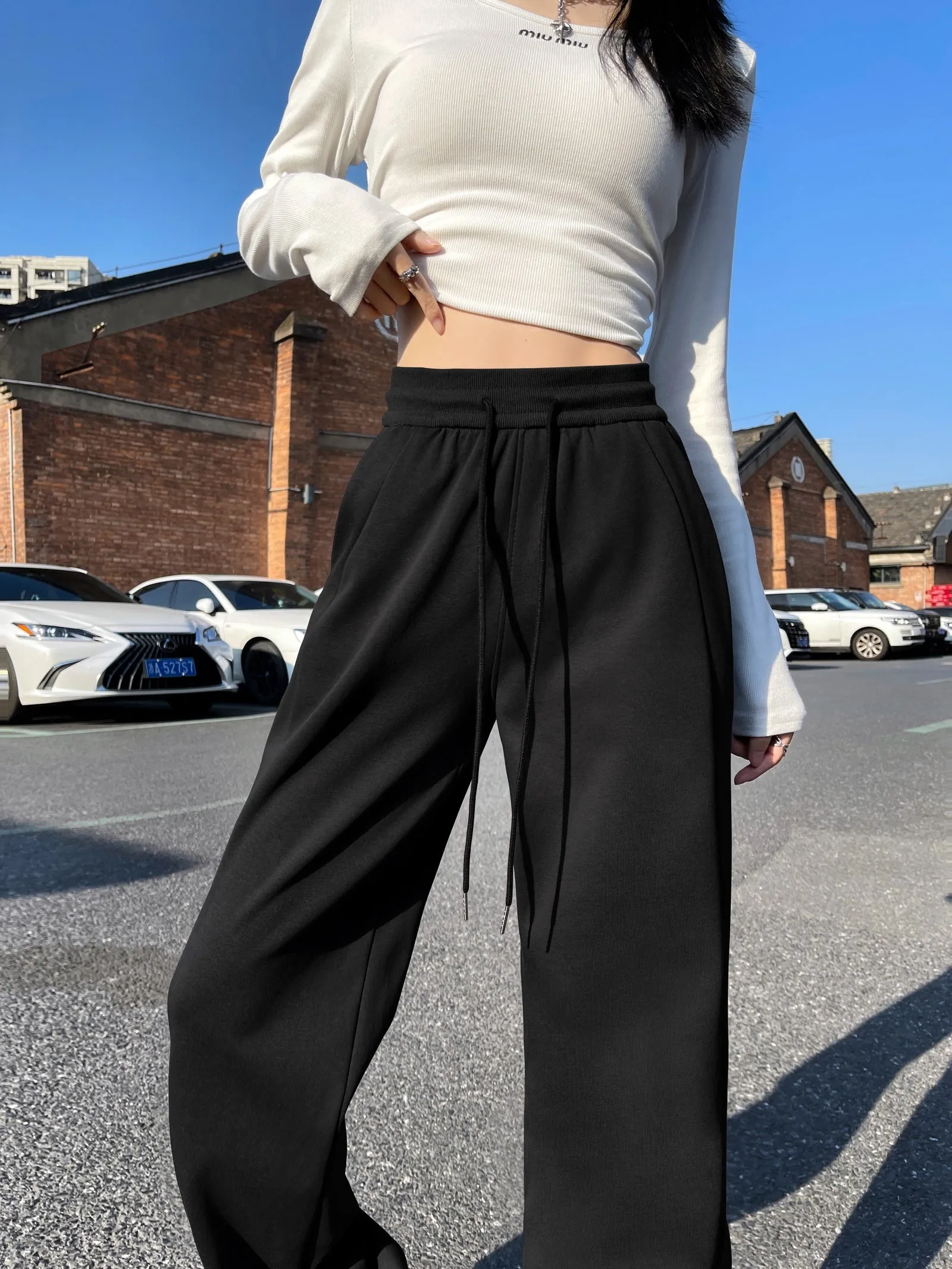 Stylish High-Waisted Elastic Waisted Sweatpants with Drawstring Waist