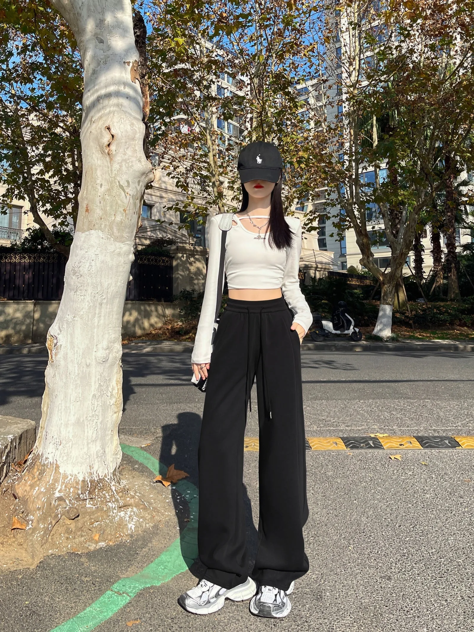 Stylish High-Waisted Elastic Waisted Sweatpants with Drawstring Waist