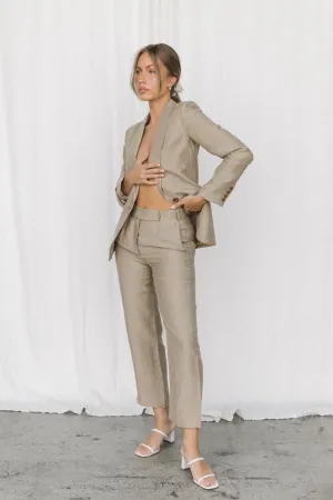 Tailored Linen Trouser in Almond