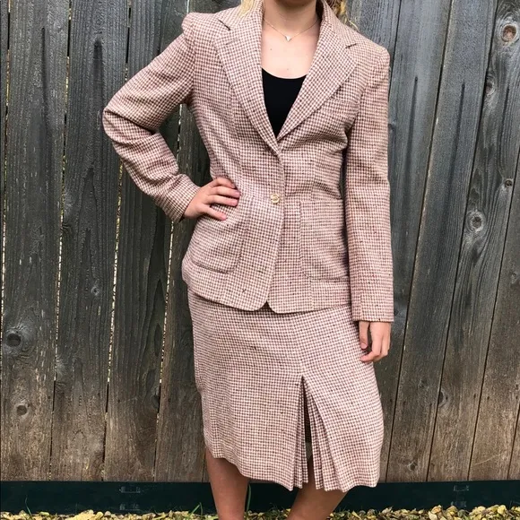 Vintage wool houndstooth pencil skirt &amp;  blazer jacket suit