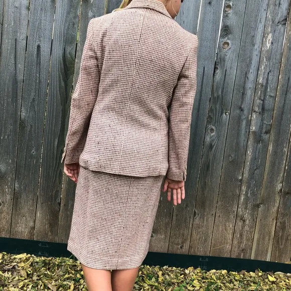 Vintage wool houndstooth pencil skirt &amp;  blazer jacket suit