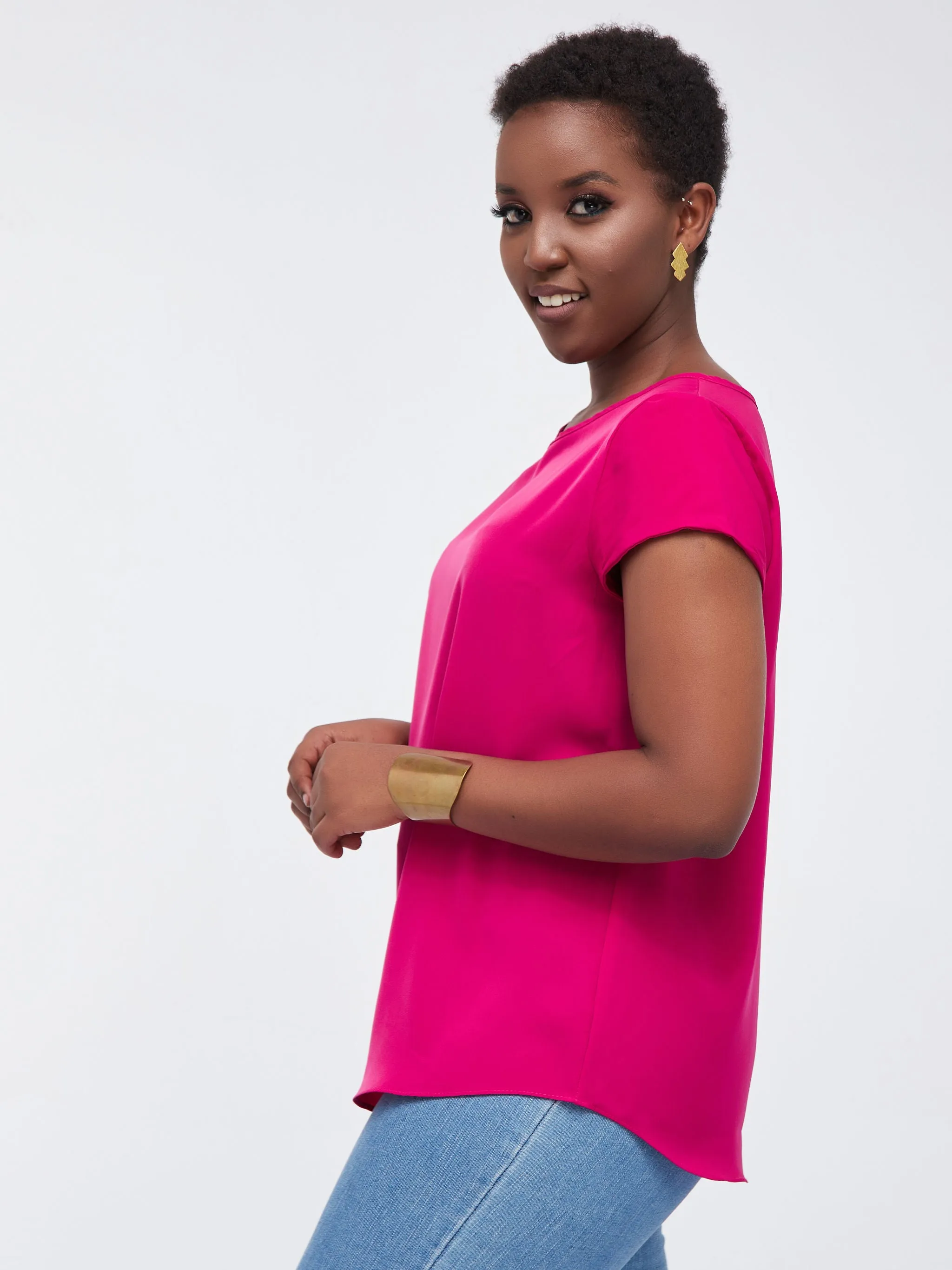 Vivo Basic Crepe Cap Sleeved Top - Fuschia