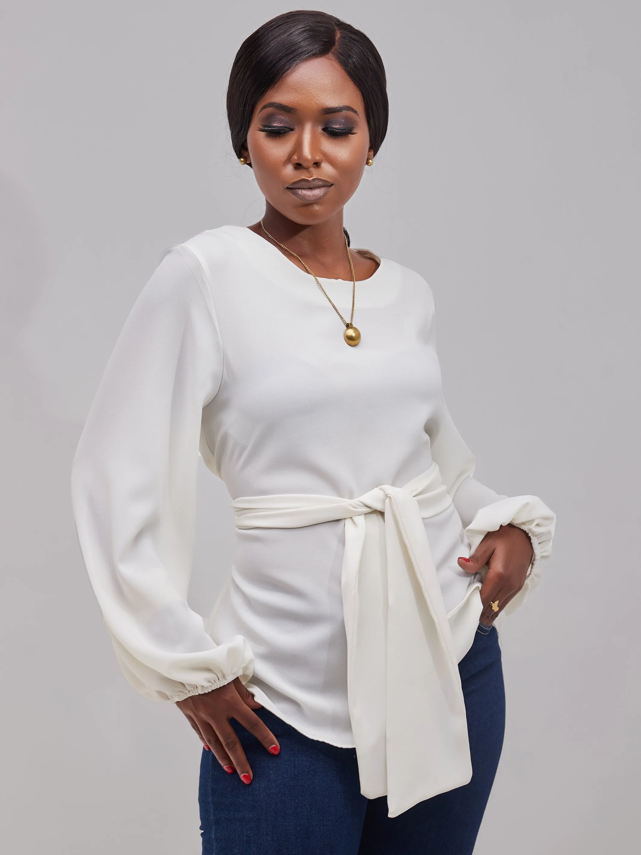 Vivo Basic Crepe Tie Top - Off White