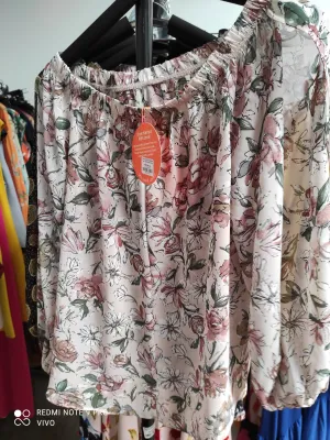 Vivo Sana Off shoulder Top - Pink Floral  Print